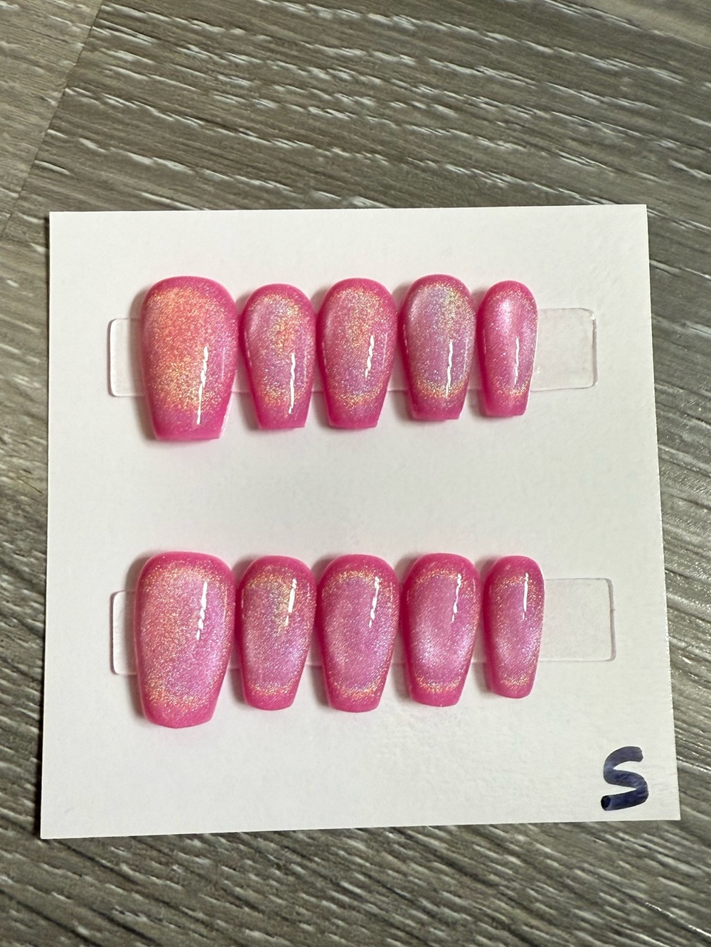 Iridescent Pink Press-On Nail Set - 10 Pieces